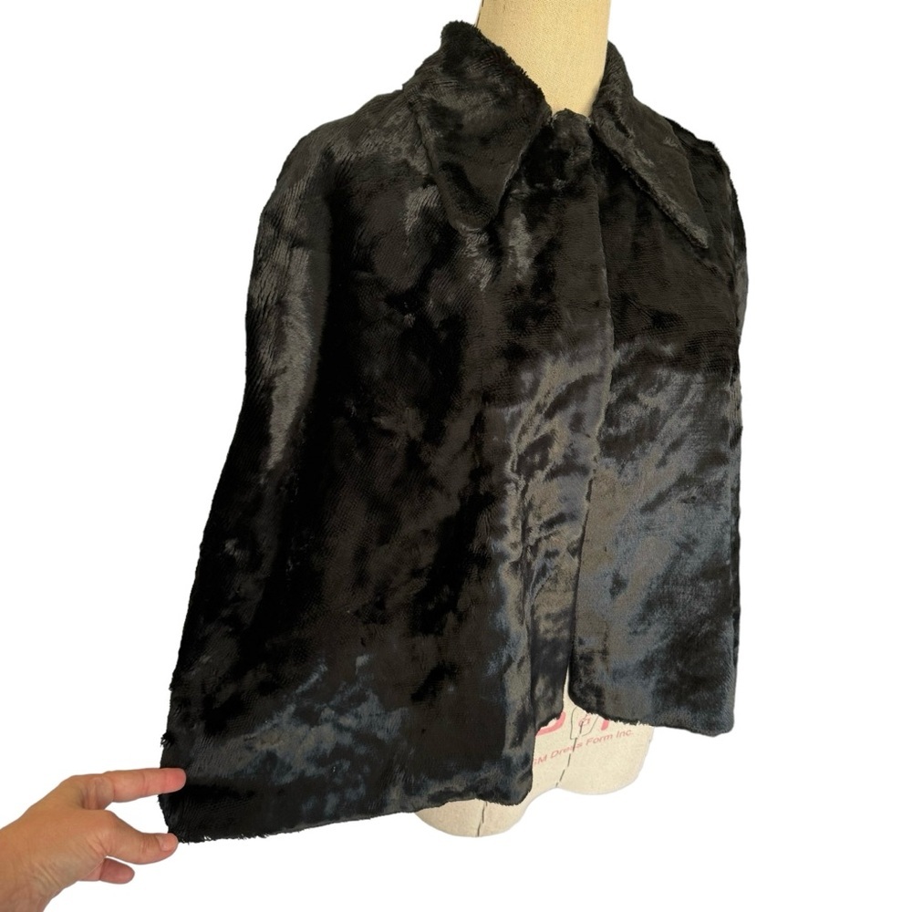Vintage Black Faux Fur Cape Capelet Wrap Goth Old Hollywood Glam Goth - Picture 3 of 11